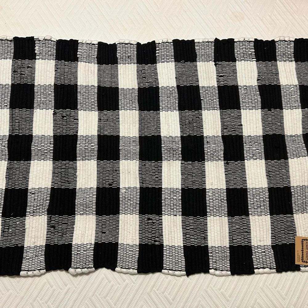 Buffalo Cottage Rug Collection, Hand Dyed Reversible Chindi Rug, 26x40, Black